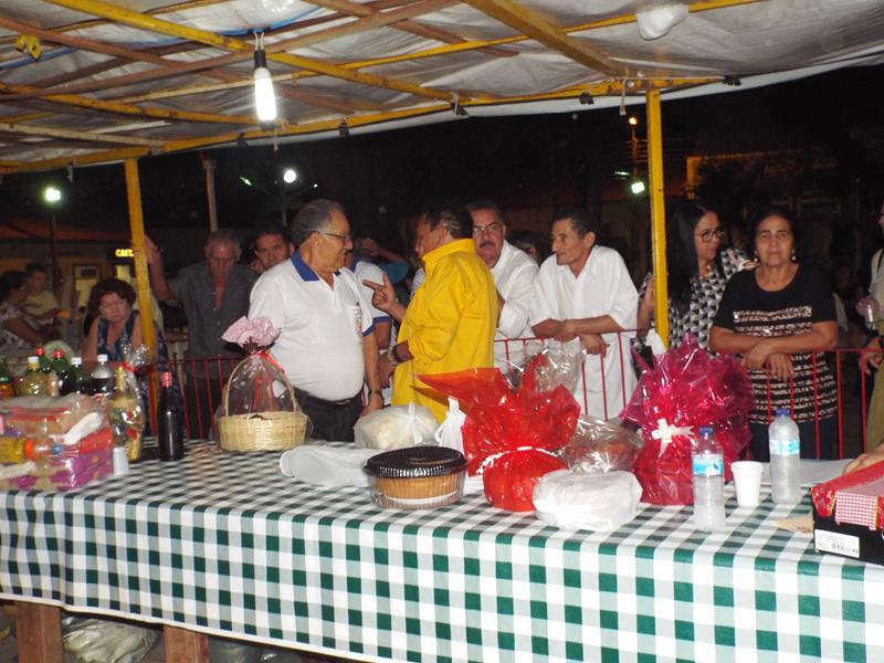 Raimundo Diana, uma história de superação diante das dificuldades que passou na sua infância com sua mãe e irmãos   - Imagem 16