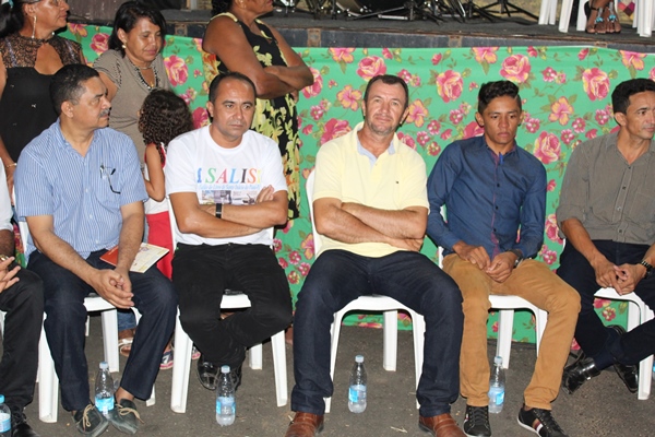 I Salão do Livro é realizado em Santo Inácio do Piauí com homenagem ao escritor Cineas Santos  - Imagem 56