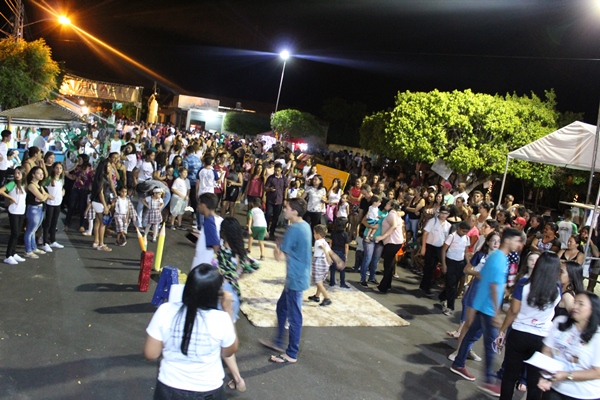 I Salão do Livro é realizado em Santo Inácio do Piauí com homenagem ao escritor Cineas Santos  - Imagem 40