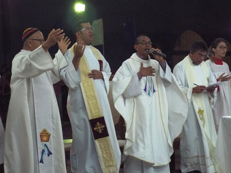 Última novena da Imaculada Conceição é marcada por multidão de fiéis  - Imagem 27