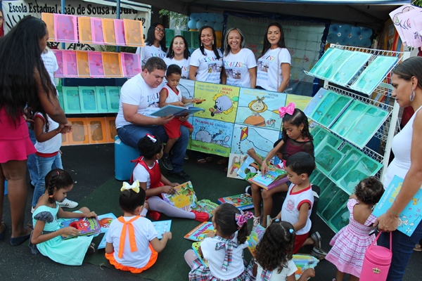 I Salão do Livro é realizado em Santo Inácio do Piauí com homenagem ao escritor Cineas Santos  - Imagem 19