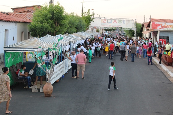 I Salão do Livro é realizado em Santo Inácio do Piauí com homenagem ao escritor Cineas Santos  - Imagem 27