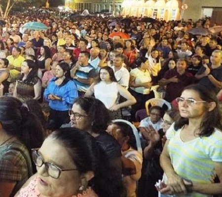 Última novena da Imaculada Conceição é marcada por multidão de fiéis 