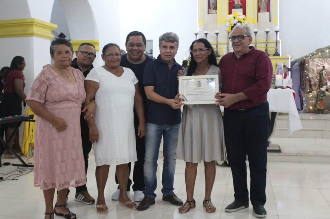 Prefeito João Luiz faz justiça e homenageia várias pessoas durante aniversário de Monsenhor Gil - Imagem 45