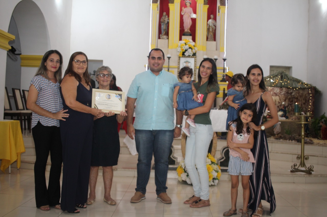 Prefeito João Luiz faz justiça e homenageia várias pessoas durante aniversário de Monsenhor Gil - Imagem 22