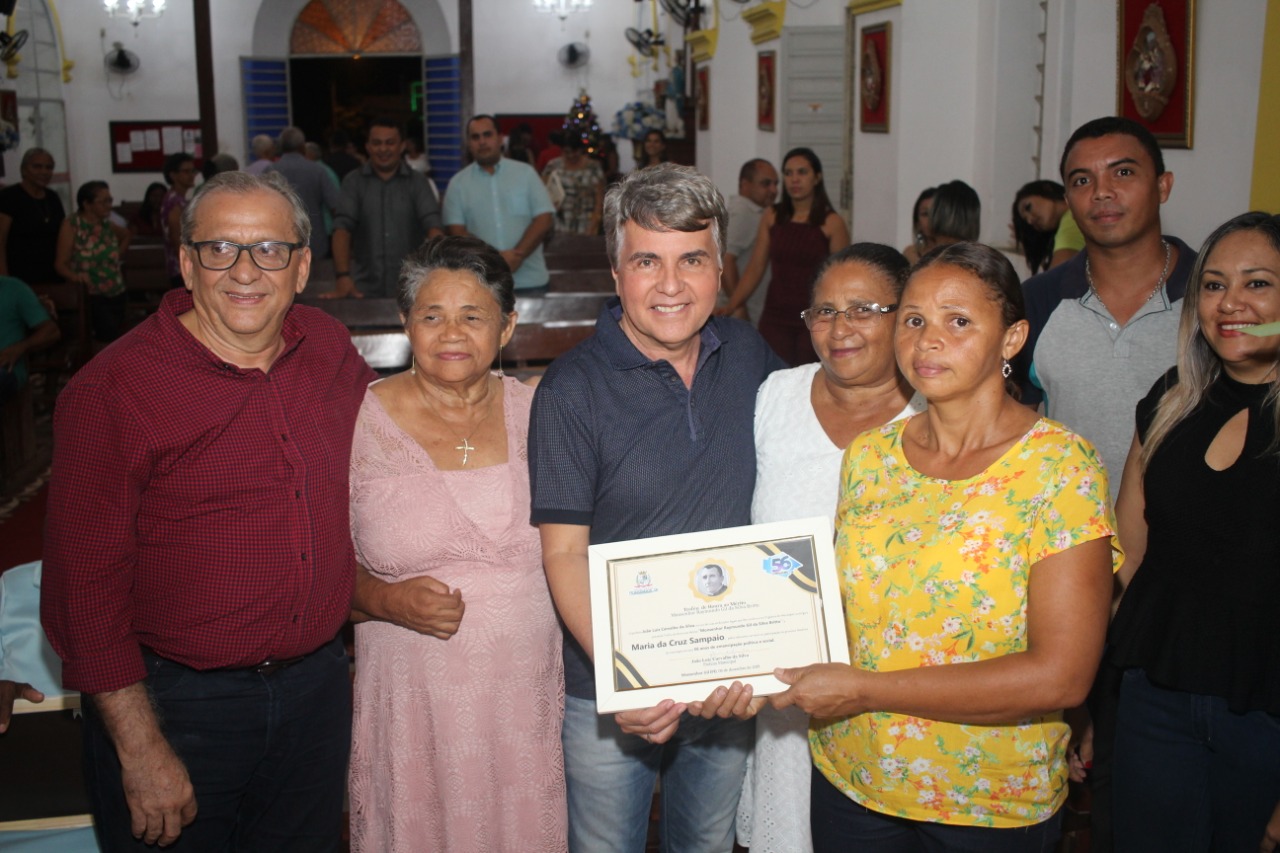 Prefeito João Luiz faz justiça e homenageia várias pessoas durante aniversário de Monsenhor Gil - Imagem 36