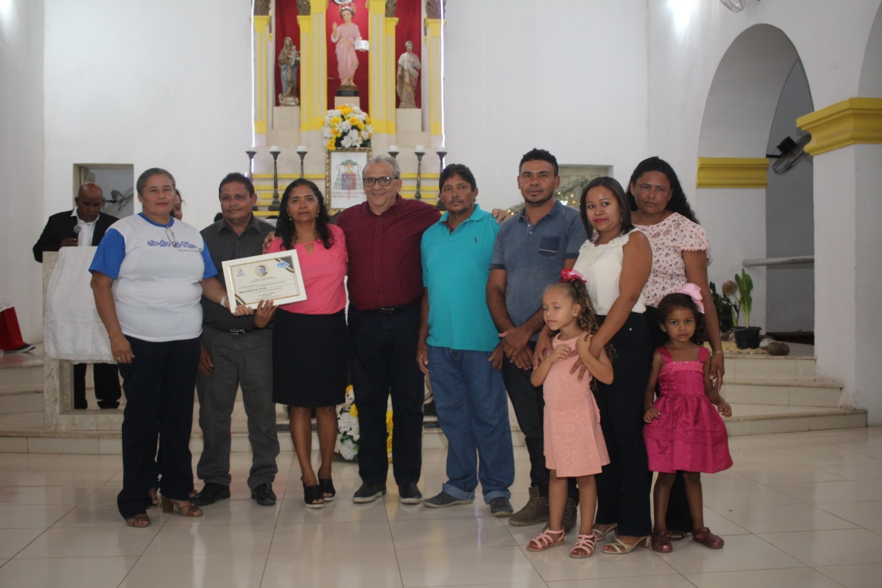 Prefeito João Luiz faz justiça e homenageia várias pessoas durante aniversário de Monsenhor Gil - Imagem 34