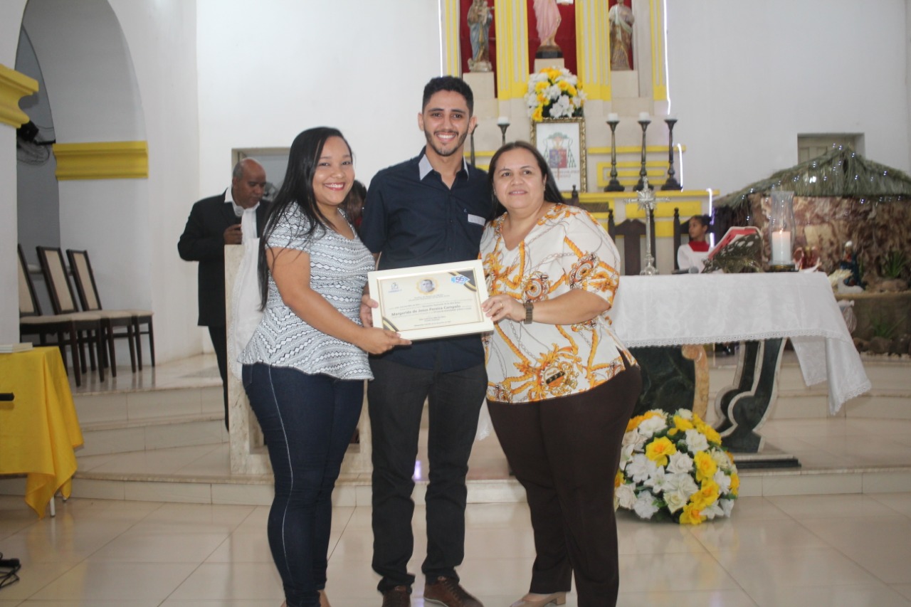 Prefeito João Luiz faz justiça e homenageia várias pessoas durante aniversário de Monsenhor Gil - Imagem 35