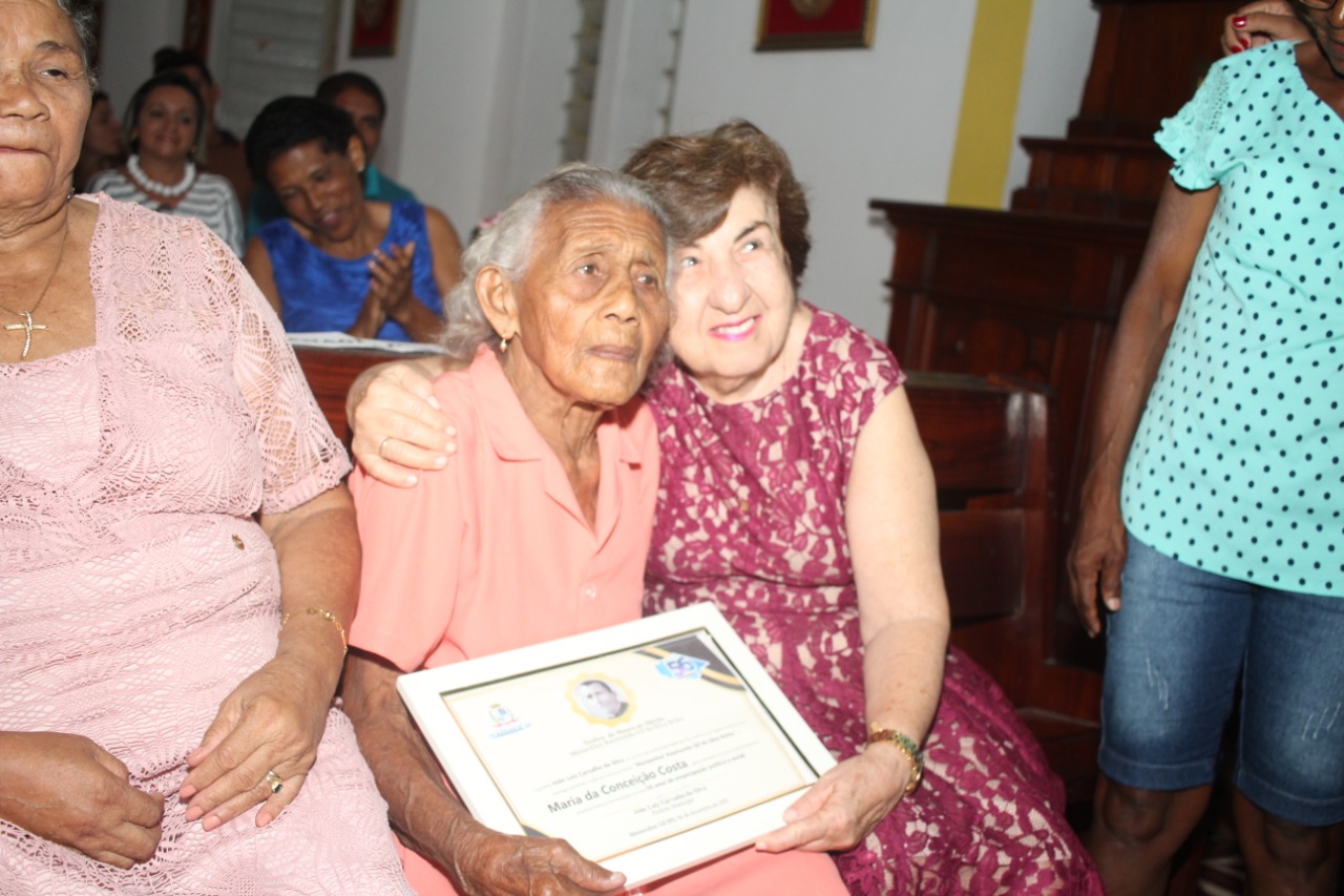 Prefeito João Luiz faz justiça e homenageia várias pessoas durante aniversário de Monsenhor Gil 