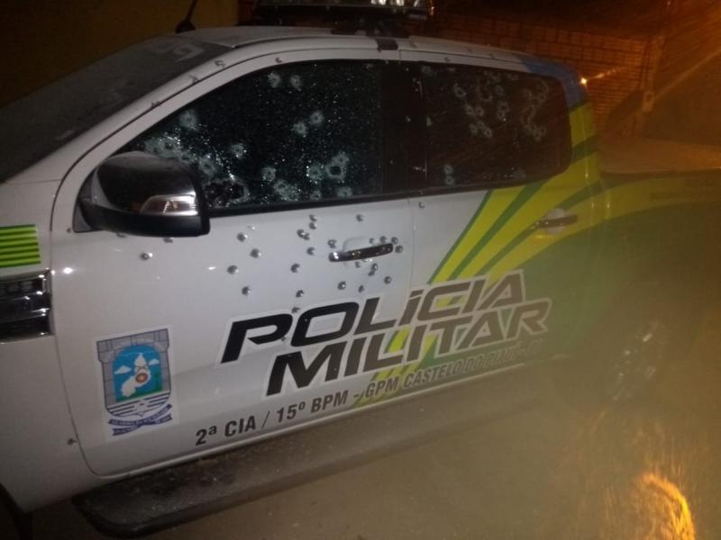 Bandidos aterrorizam Castelo, metralham viaturas e arrombam banco 