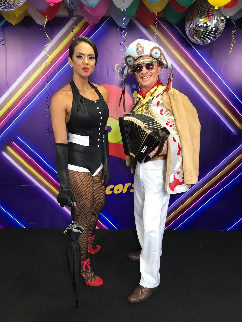 Equipe da Rede Meio Norte se fantasiam de artistas nacionais e internacionais  - Imagem 1