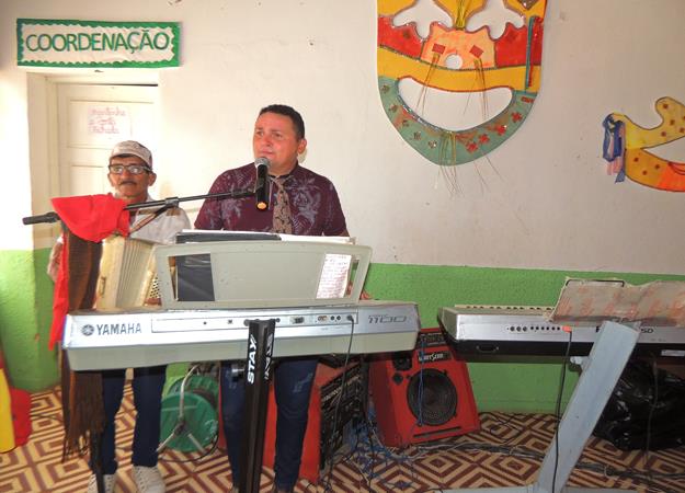 Prefeitura de Pedro II promove carnaval do idoso pelo Serviço de Convivência e Fortalecimento de Vínculos  - Imagem 18