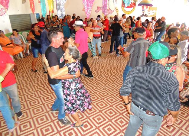 Prefeitura de Pedro II promove carnaval do idoso pelo Serviço de Convivência e Fortalecimento de Vínculos  - Imagem 19
