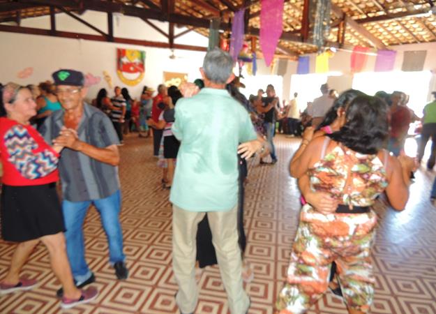 Prefeitura de Pedro II promove carnaval do idoso pelo Serviço de Convivência e Fortalecimento de Vínculos  - Imagem 11