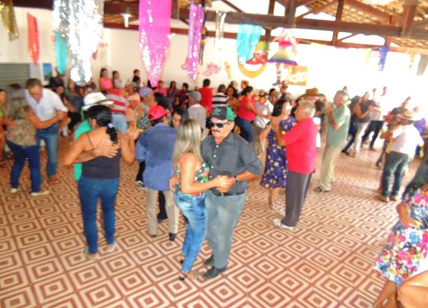 Prefeitura de Pedro II promove carnaval do idoso pelo Serviço de Convivência e Fortalecimento de Vínculos  - Imagem 5