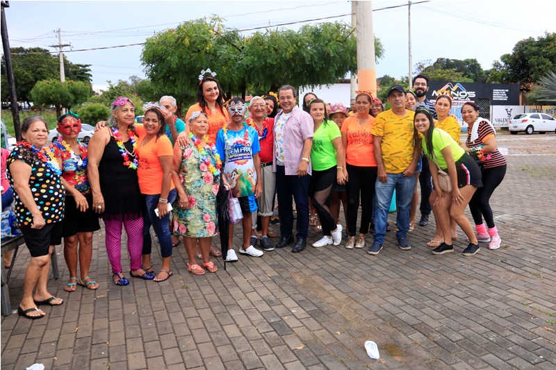 Baile de Carnaval abre atividades do SCFV Idoso em Água Branca
