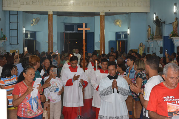 Monsenhor Silvestre é o novo pároco de N. S. dos Remédios - Imagem 3