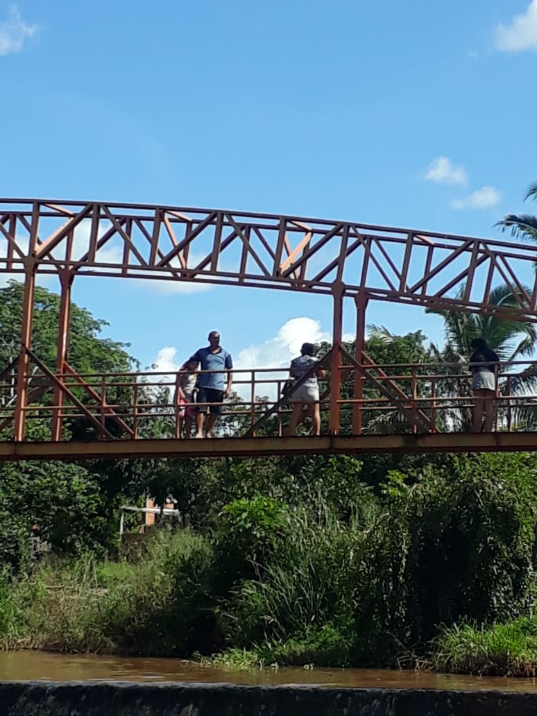 População aproveita às águas do Balneário Natal e faz à festa  - Imagem 4