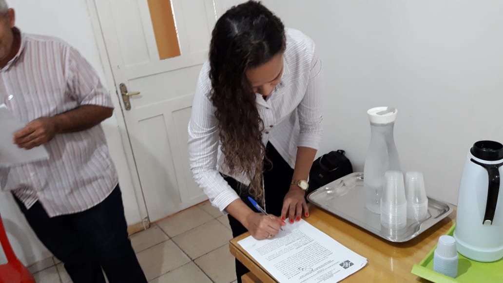 Prefeitura da posse a cinco novos celetistas em Dom Expedito Lopes - Imagem 7