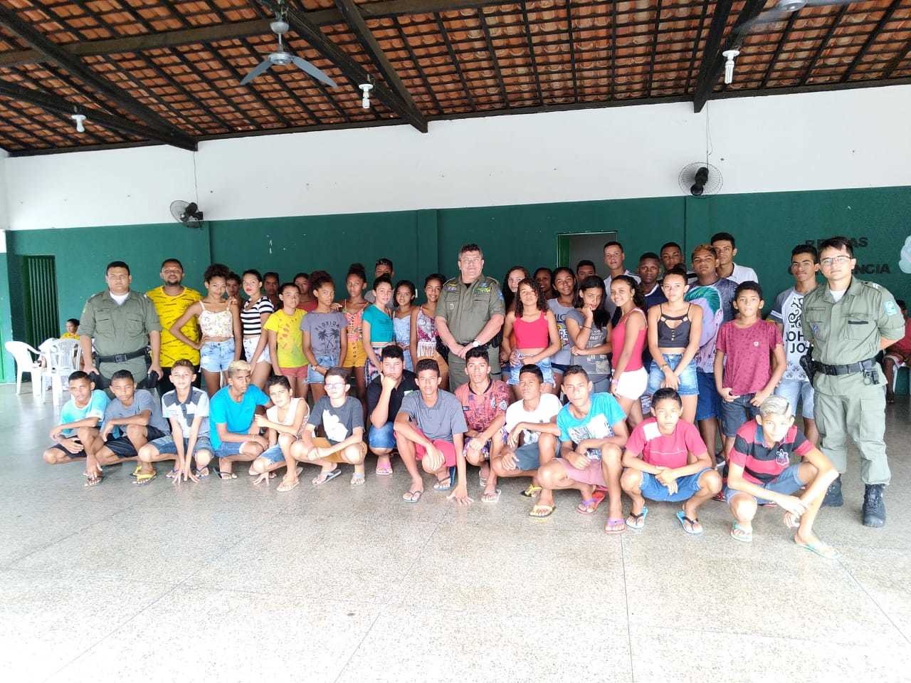 Prefeitura de Água Branca e Polícia Militar promovem palestra para jovens do SCFV - Imagem 1