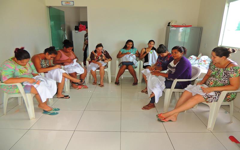Gestantes participam de curso de enxovais em Pedro II - Imagem 1