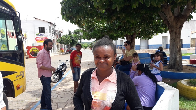 Secretário de Educação fala sobre ônibus escolar em Dom Expedito Lopes - Imagem 5