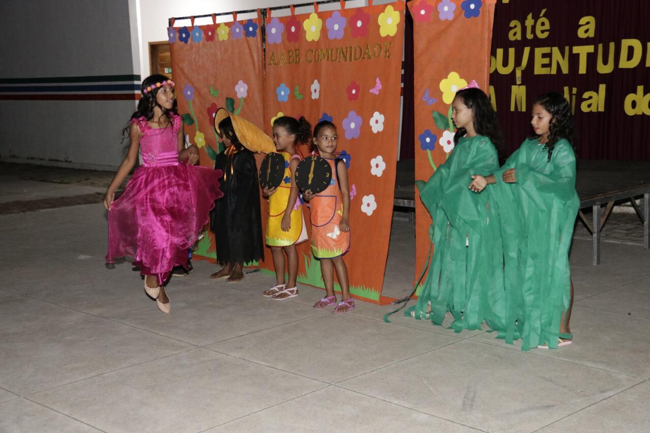 Água Branca: espetáculo teatral aborda problemas enfrentados pelos jovens. - Imagem 1