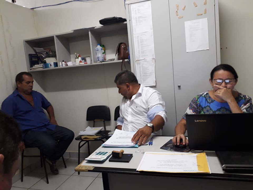 Academia pública e cestas básicas licitadas pela Prefeitura