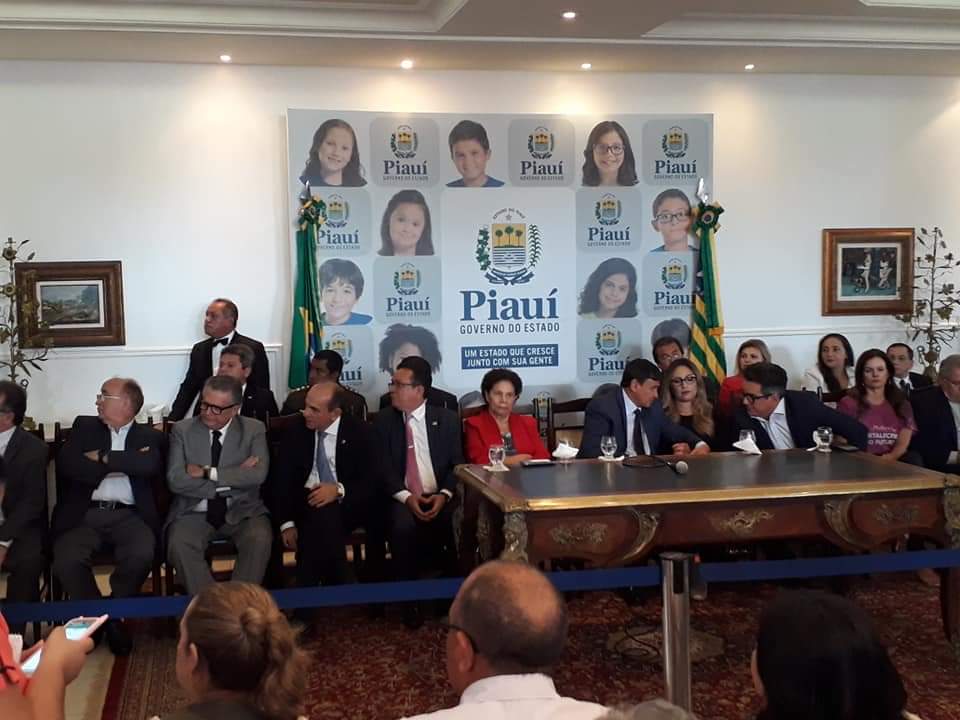 Prefeito João Luiz prestigia posse de novos secretários em Kanark 