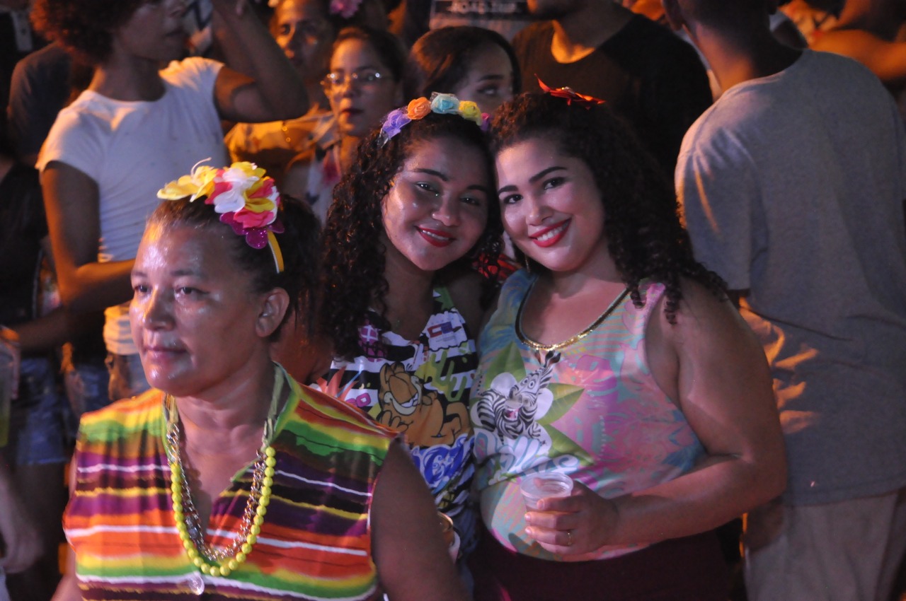 Segunda noite de um sucesso Carnaval em Monsenhor Gil  - Imagem 22
