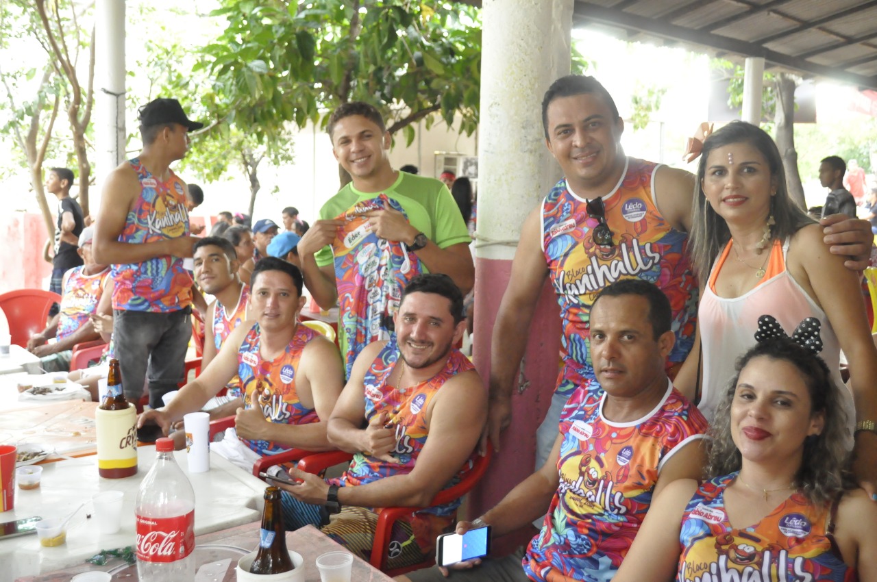 Prefeito João Luiz prestigia evento de bloco no Balneário Natal  - Imagem 16