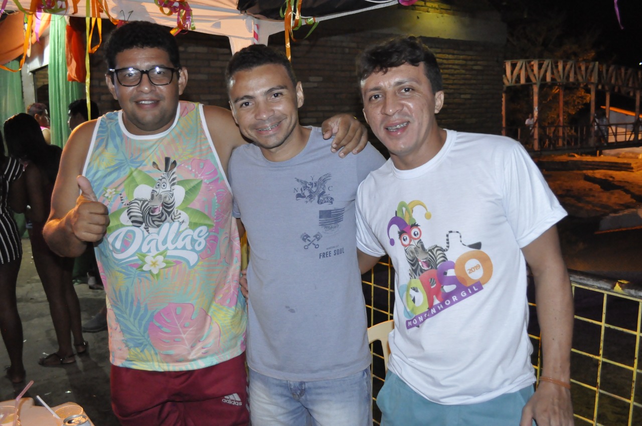 Segunda noite de um sucesso Carnaval em Monsenhor Gil  - Imagem 15