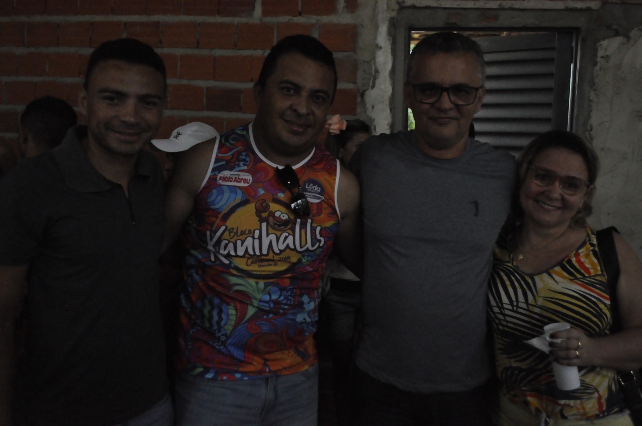 Prefeito João Luiz prestigia evento de bloco no Balneário Natal  - Imagem 3