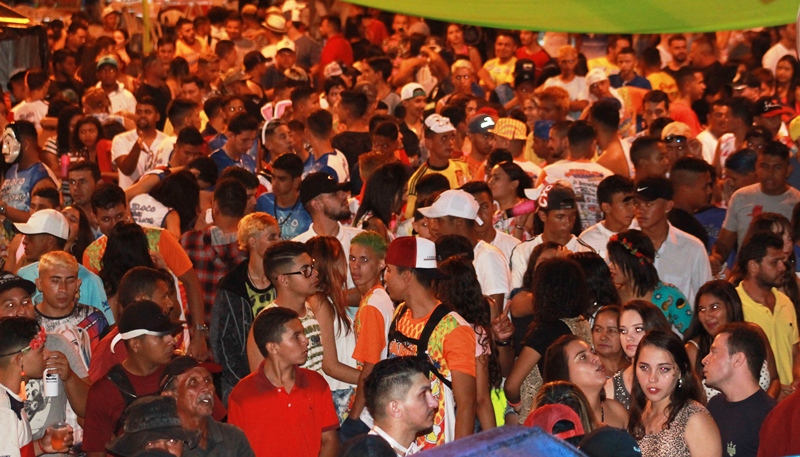 Segunda noite do Carnaval de Pedro II traz mix de swing e axé - Imagem 3