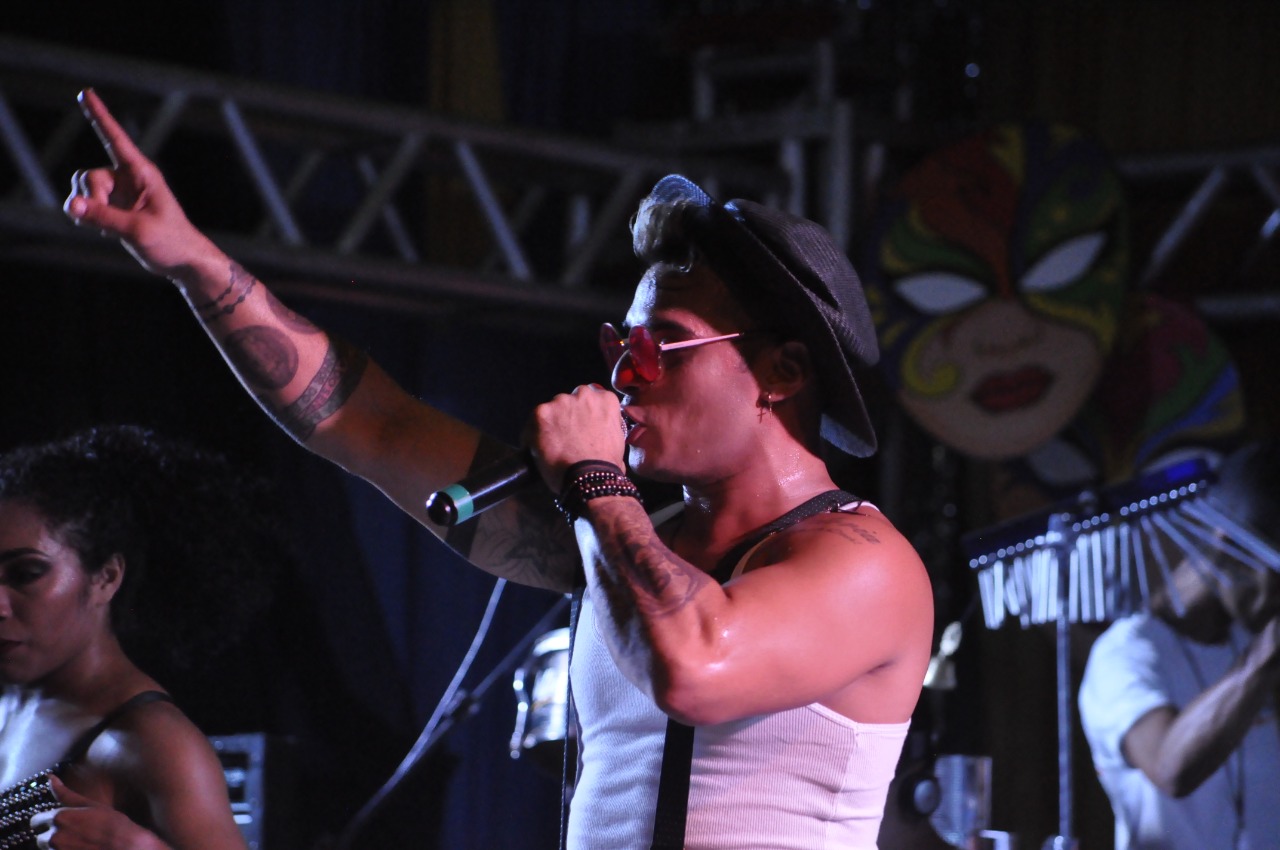 Segunda noite de um sucesso Carnaval em Monsenhor Gil  - Imagem 7