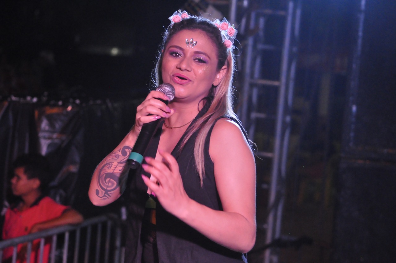 Segunda noite de um sucesso Carnaval em Monsenhor Gil  - Imagem 18