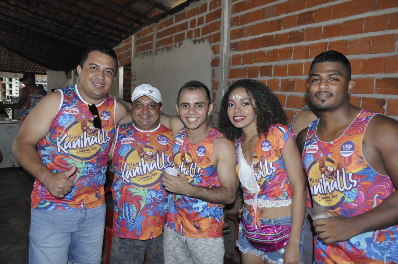 Prefeito João Luiz prestigia evento de bloco no Balneário Natal  - Imagem 17