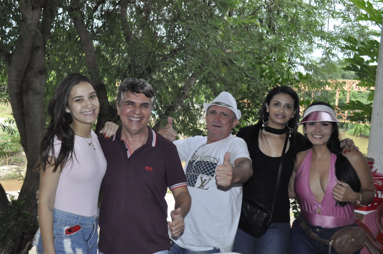 Prefeito João Luiz prestigia evento de bloco no Balneário Natal  - Imagem 9