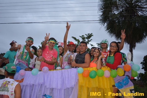 Multidão participa da 7ª edição do Corso de N. S. dos Remédios - Imagem 14