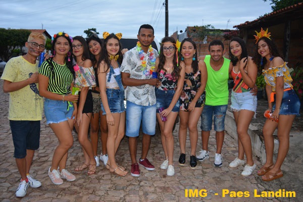 Multidão participa da 7ª edição do Corso de N. S. dos Remédios - Imagem 12