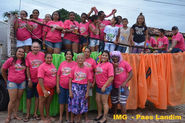 Multidão participa da 7ª edição do Corso de N. S. dos Remédios - Imagem 4