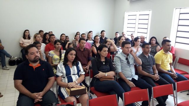 Servidores aprovados em Teste Seletivo de Dom Expedito Lopes são empossados - Imagem 6