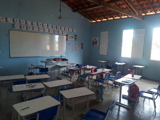 Secretaria Mun de Educação de Dom Expedito Lopes adquire novas mesas e cadeiras escolares - Imagem 6