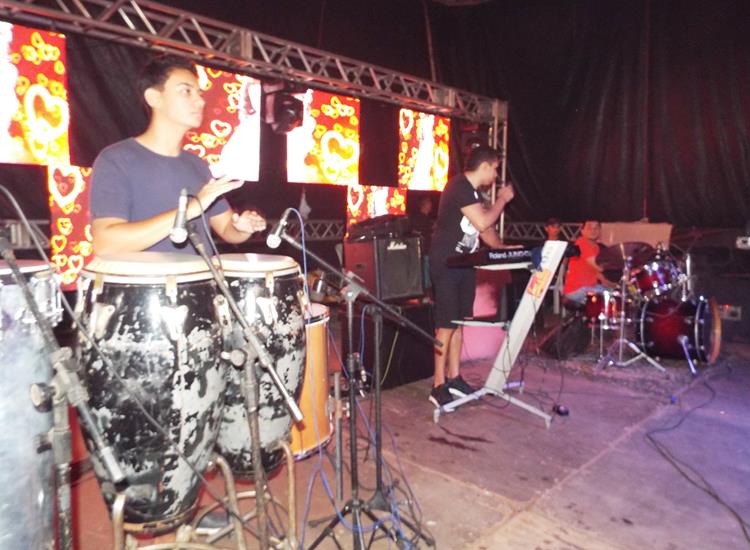 Público lota e se despede do carnaval 2019 ao som de Amor a 1000 e Edu Safadão  - Imagem 3