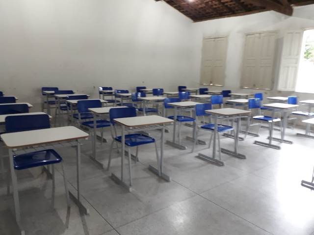 Secretaria Mun de Educação de Dom Expedito Lopes adquire novas mesas e cadeiras escolares - Imagem 7