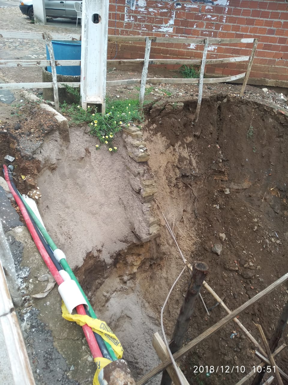 Para evitar tragédia prefeito cobra ação imediata da distribuidora de energia - Imagem 2