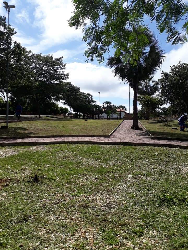 Prefeito João Luiz continua sua meta de cidade limpa - Imagem 2