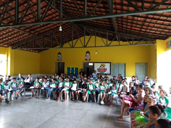 Alunos da rede municipal de ensino participam de palestra sobre a cidade de Santo Inácio  - Imagem 23