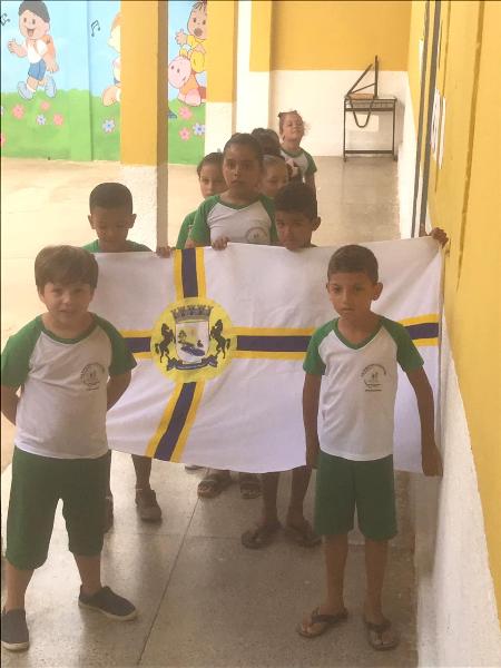 Alunos da rede municipal de ensino participam de palestra sobre a cidade de Santo Inácio  - Imagem 7