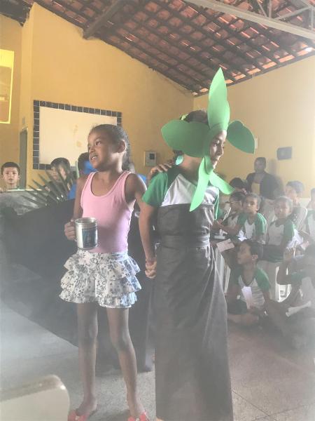 Alunos da rede municipal de ensino participam de palestra sobre a cidade de Santo Inácio  - Imagem 10